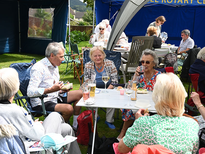 garden-party2